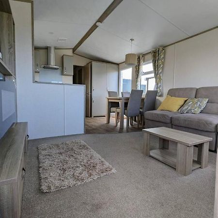 Beautiful Pet Friendly Southerness Caravan With Sea View & Decking Area Mainsriddle Luaran gambar