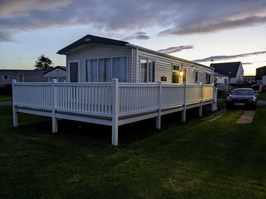 Beautiful Pet Friendly Southerness Caravan With Sea View & Decking Area Mainsriddle Luaran gambar