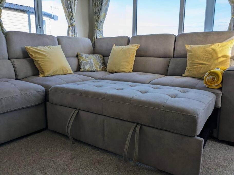 Beautiful Pet Friendly Southerness Caravan With Sea View & Decking Area Mainsriddle Luaran gambar