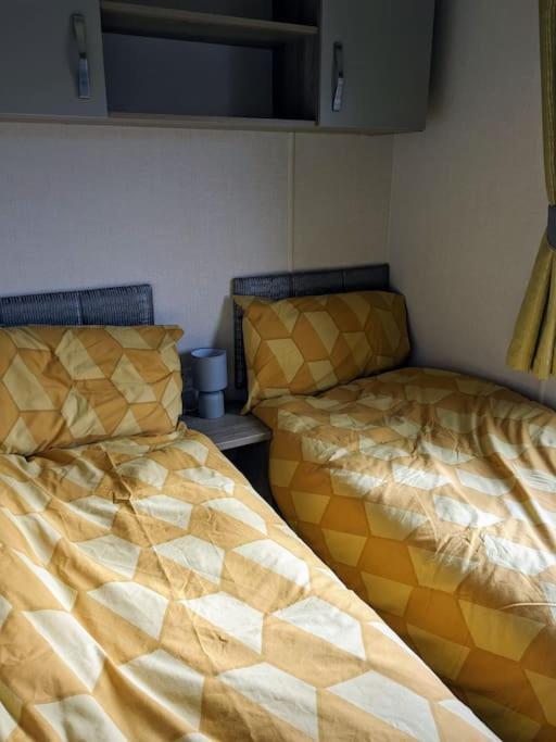 Beautiful Pet Friendly Southerness Caravan With Sea View & Decking Area Mainsriddle Luaran gambar